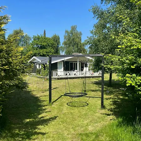 Family-friendly Near A Child-friendly Fakse Ladeplads